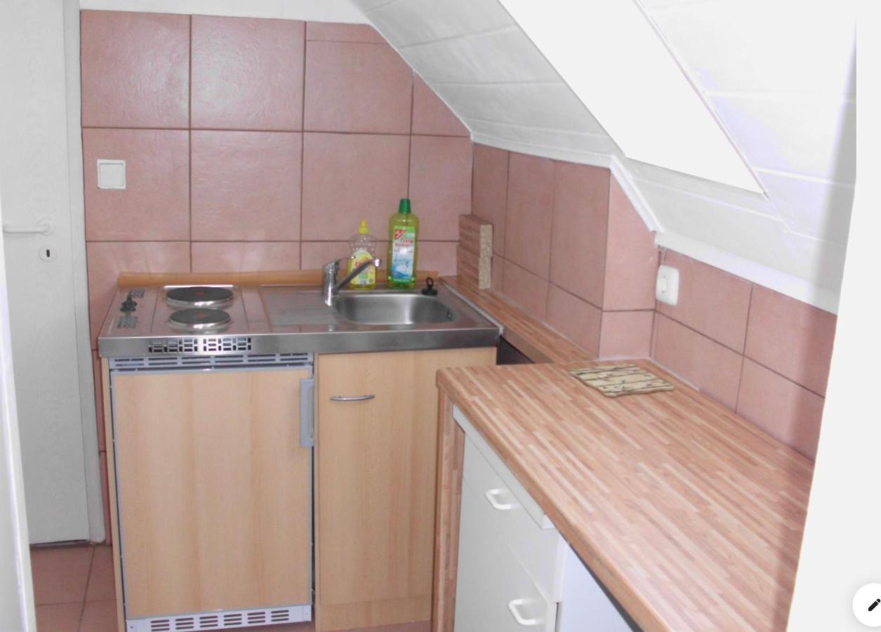 Lovely Apartment 2 Et Inkl Parkplatz Nach Verfuegbarkeit Essen Esterno foto